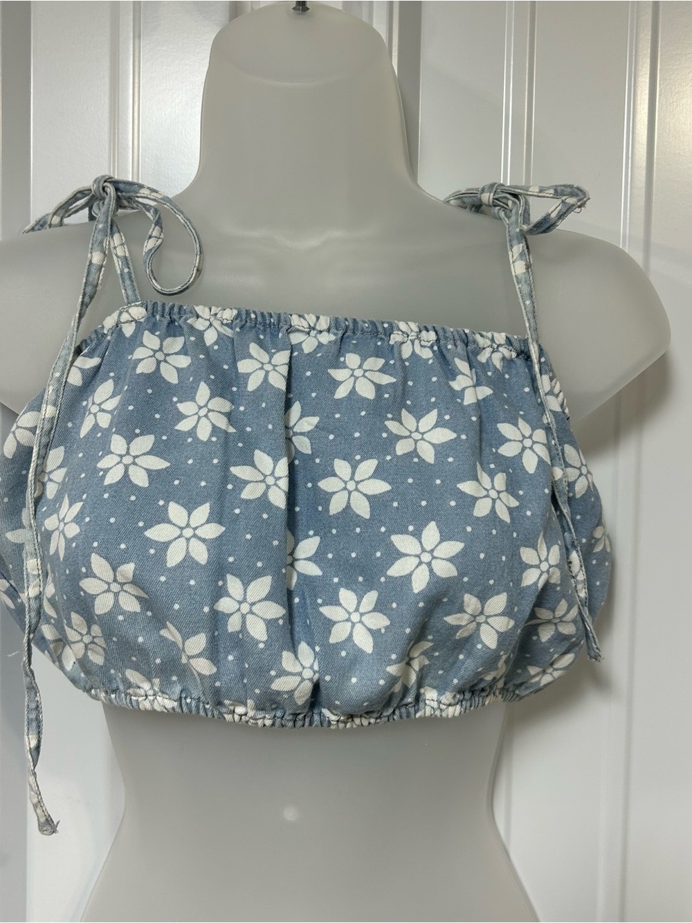 Billabong x Wrangler Perfect Pair Crop Top Rodeo Blue Polka Dot Flowers Medium